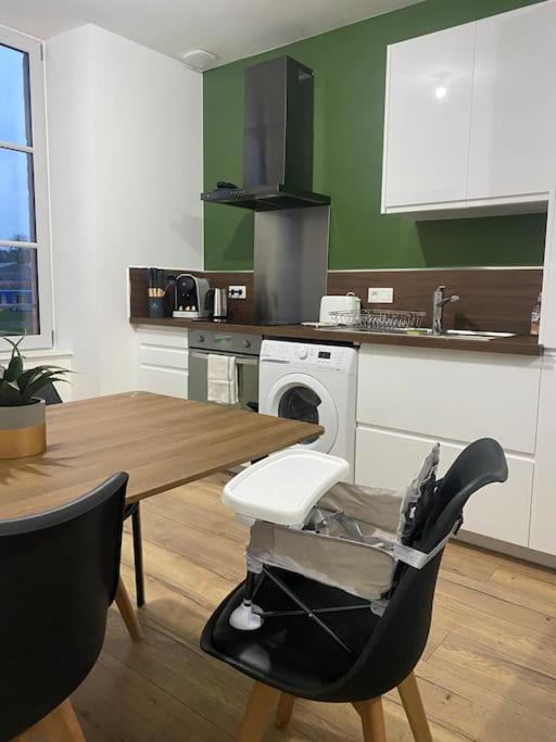 Le Duplex Tout Confort Bressuire Exteriér fotografie